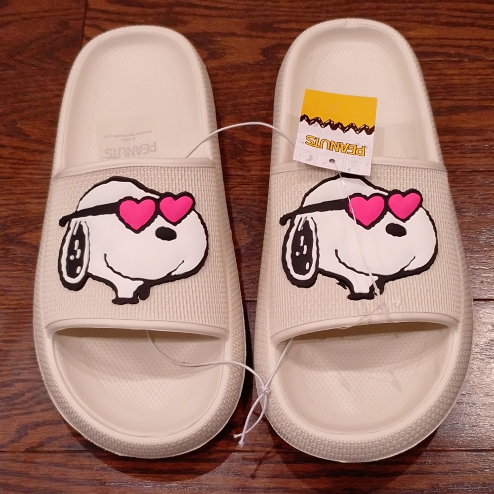 Snoopy Hearts Women's Slides Sandals Slippers M 7 8